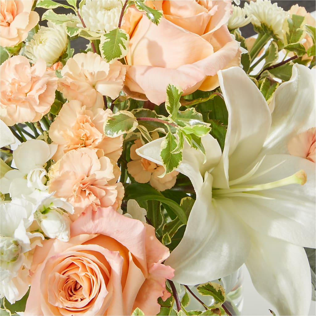 Darling Bouquet – LEE'S FLORIST & GREENHOUSE, Center Line MI