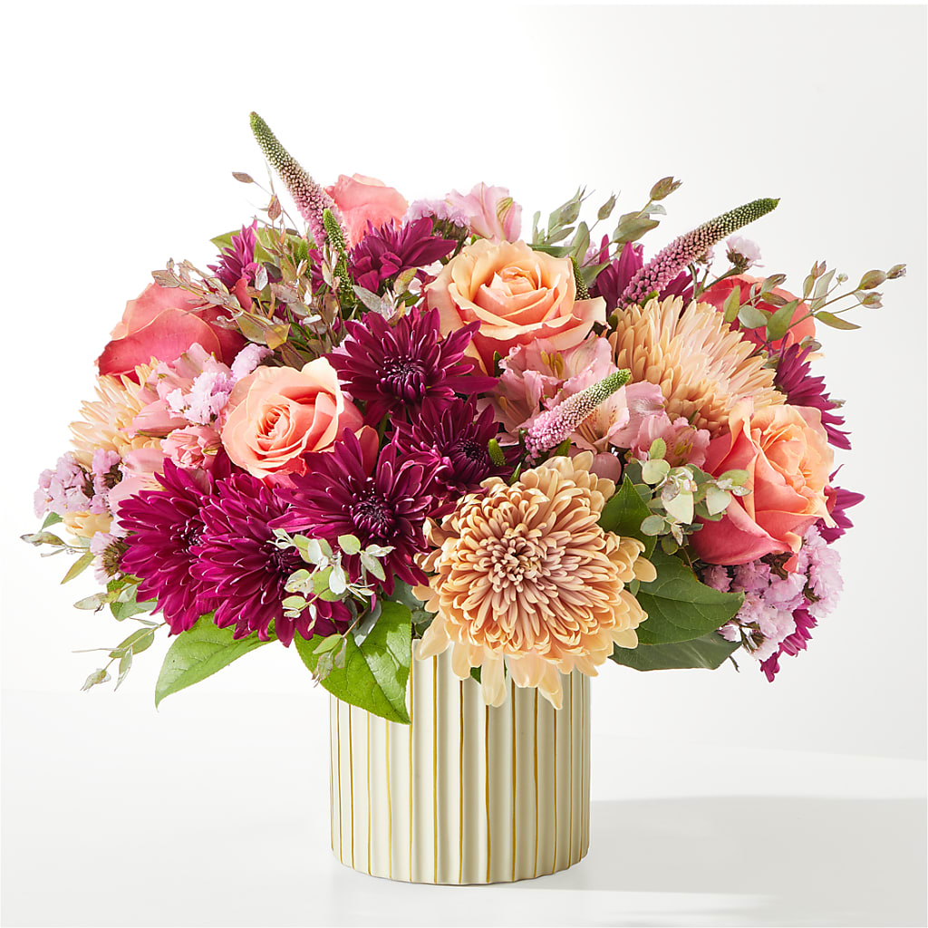Berry Cobbler Bouquet with Ivory Vase – LEE'S FLORIST & GREENHOUSE, Center Line MI