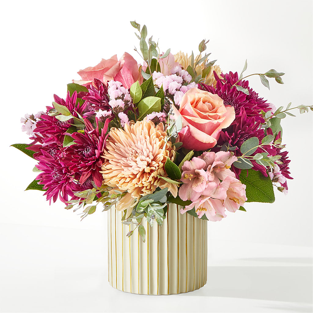 Berry Cobbler Bouquet with Ivory Vase – LEE'S FLORIST & GREENHOUSE, Center Line MI