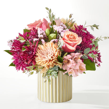 Berry Cobbler Bouquet with Ivory Vase – LEE'S FLORIST & GREENHOUSE, Center Line MI