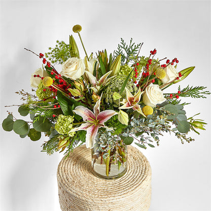 Berry & Bright Bouquet – LEE'S FLORIST & GREENHOUSE, Center Line MI