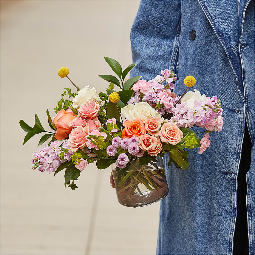 French Market Bouquet – LEE'S FLORIST & GREENHOUSE, Center Line MI