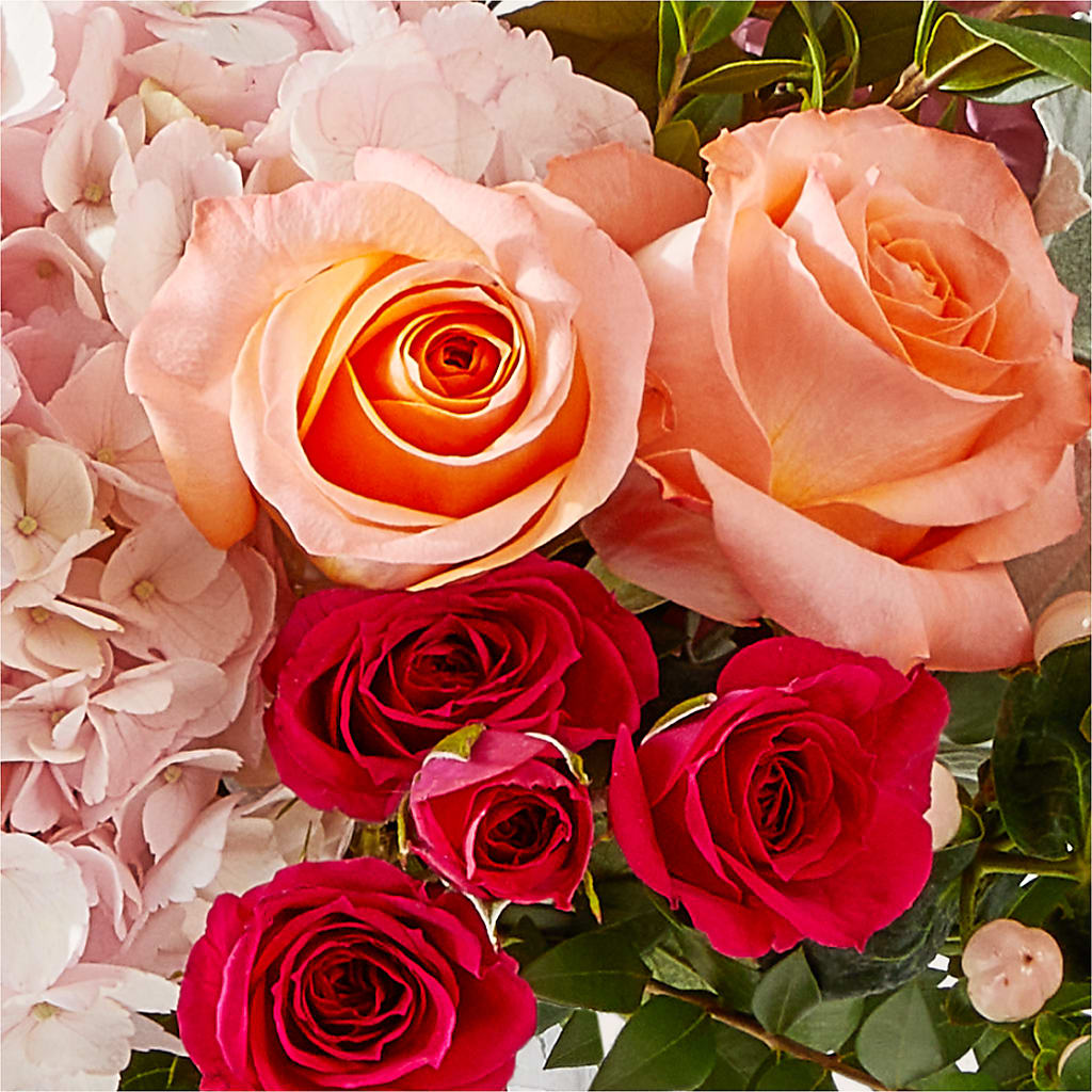 Glitz & Glam Bouquet – LEE'S FLORIST & GREENHOUSE, Center Line MI