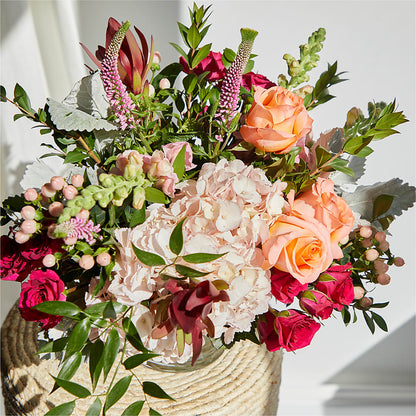 Glitz & Glam Bouquet – LEE'S FLORIST & GREENHOUSE, Center Line MI