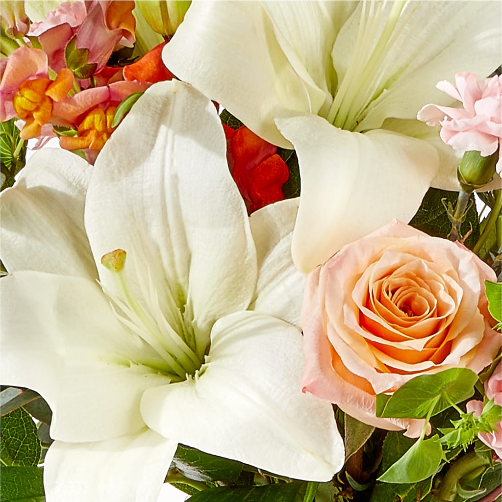 Grapefruit Splash Bouquet – LEE'S FLORIST & GREENHOUSE, Center Line MI
