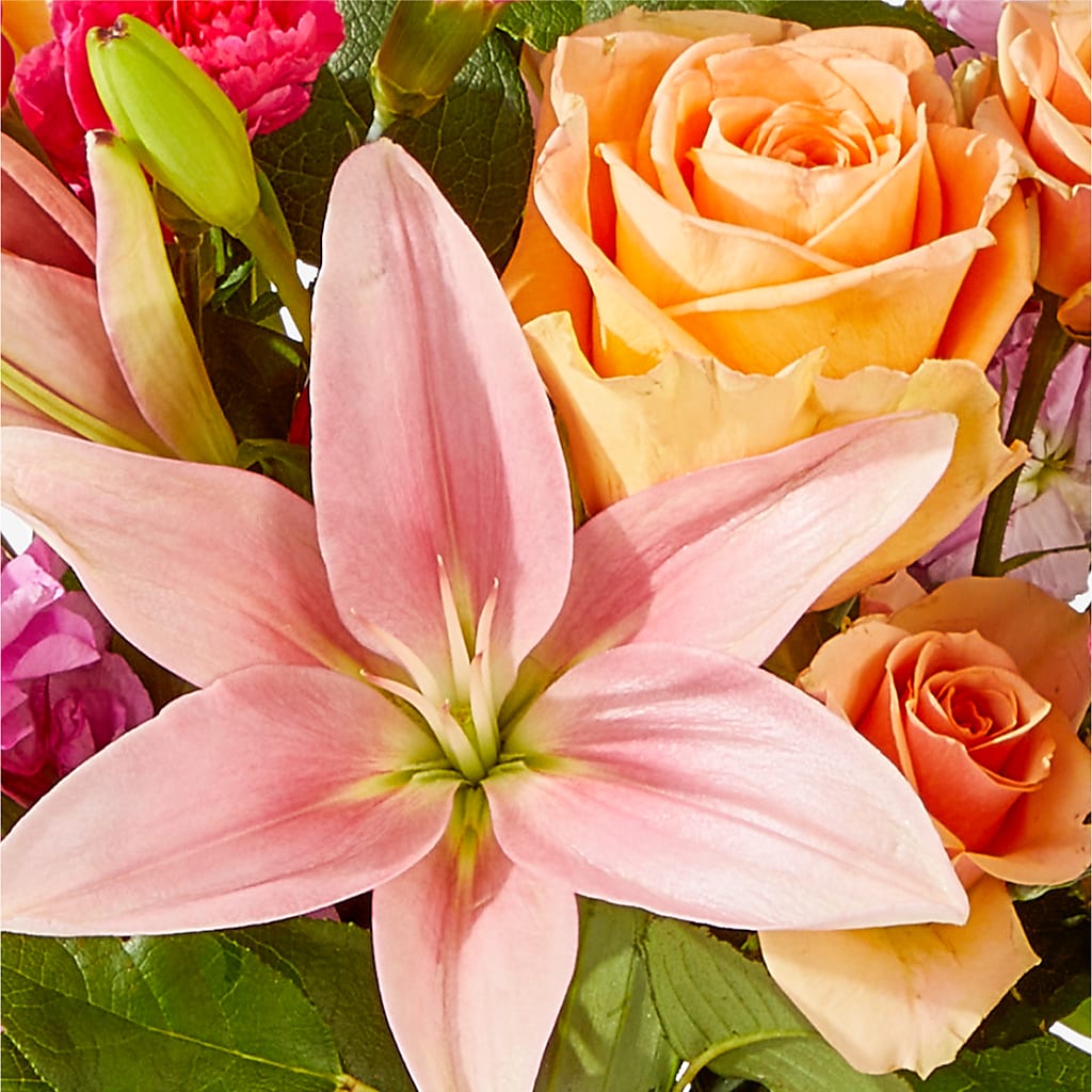Bisous Bouquet – LEE'S FLORIST & GREENHOUSE, Center Line MI