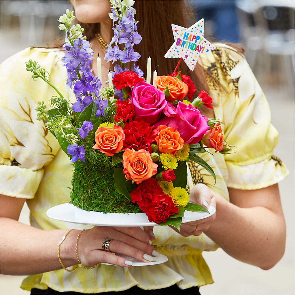 Best Year Yet Floral Cake – LEE'S FLORIST & GREENHOUSE, Center Line MI