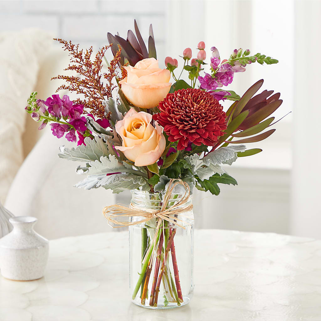 Moody Hues Bouquet – LEE'S FLORIST & GREENHOUSE, Center Line MI