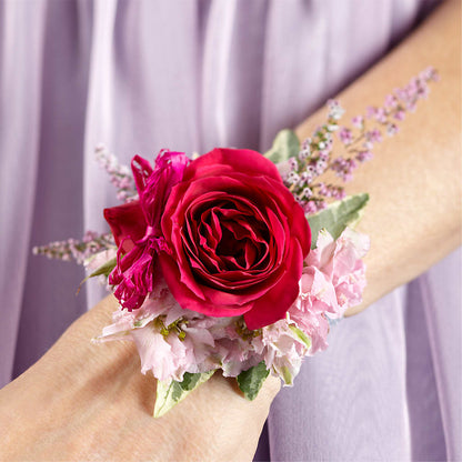 Rose Charm Corsage – LEE'S FLORIST & GREENHOUSE, Center Line MI
