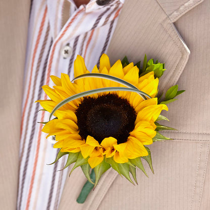 Free Spirit Boutonniere – LEE'S FLORIST & GREENHOUSE, Center Line MI